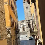 Nel Cuore Di Apartamento Todi