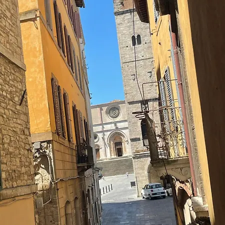 Nel Cuore Di Apartmán Todi